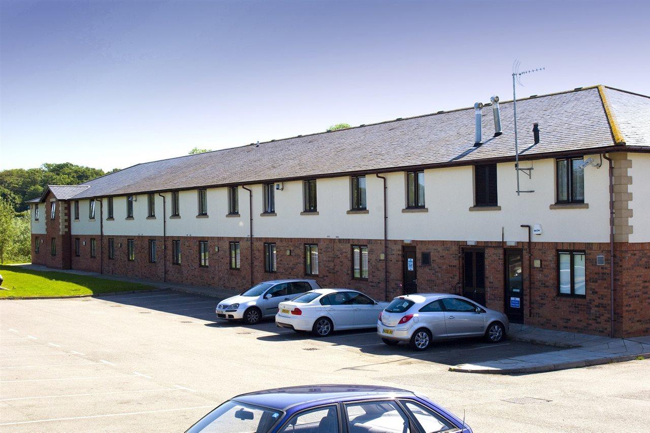 Premier Inn Premier Inn Silverstone 시어레샴 외부 사진