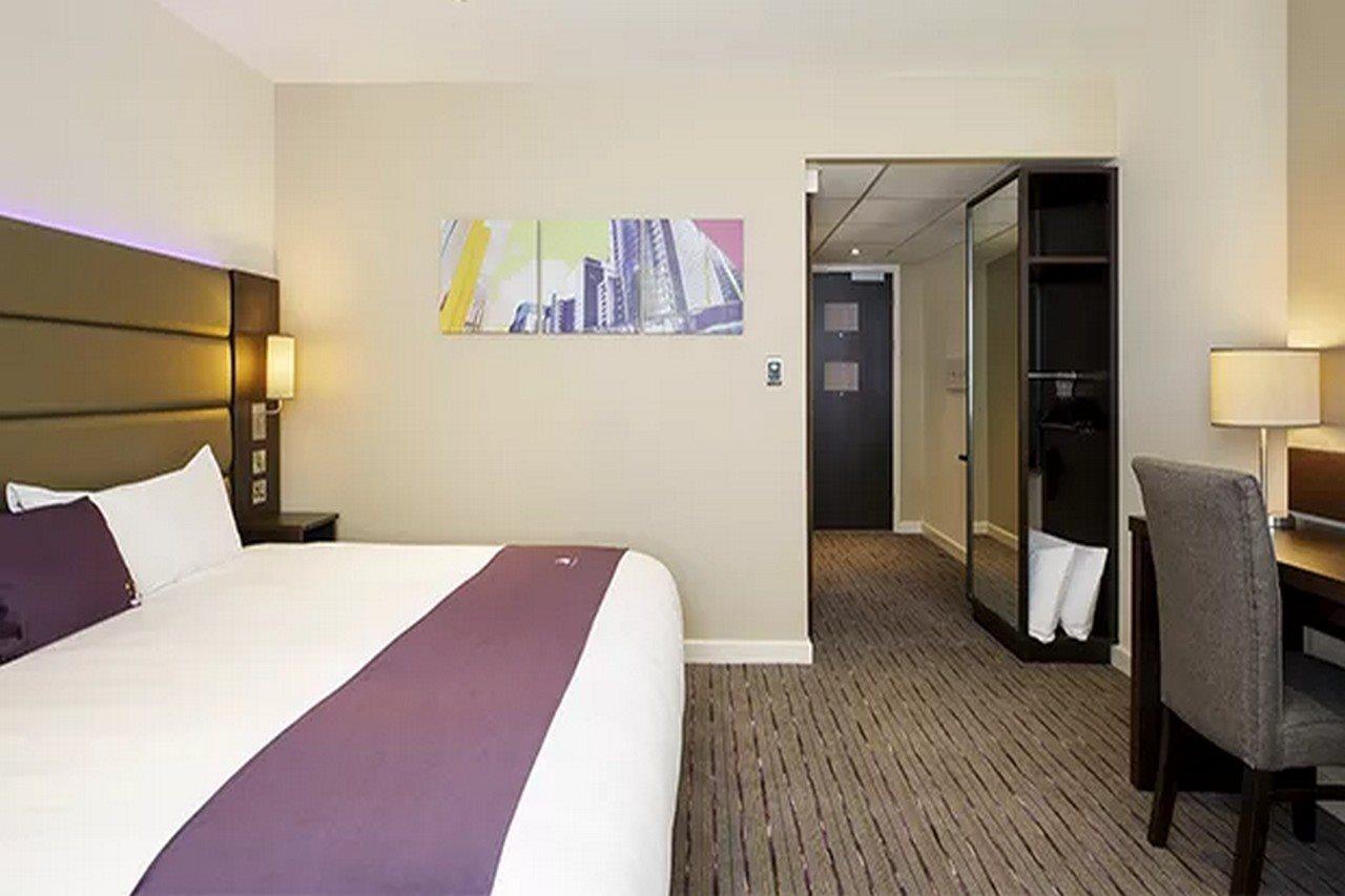 Premier Inn Premier Inn Silverstone 시어레샴 외부 사진