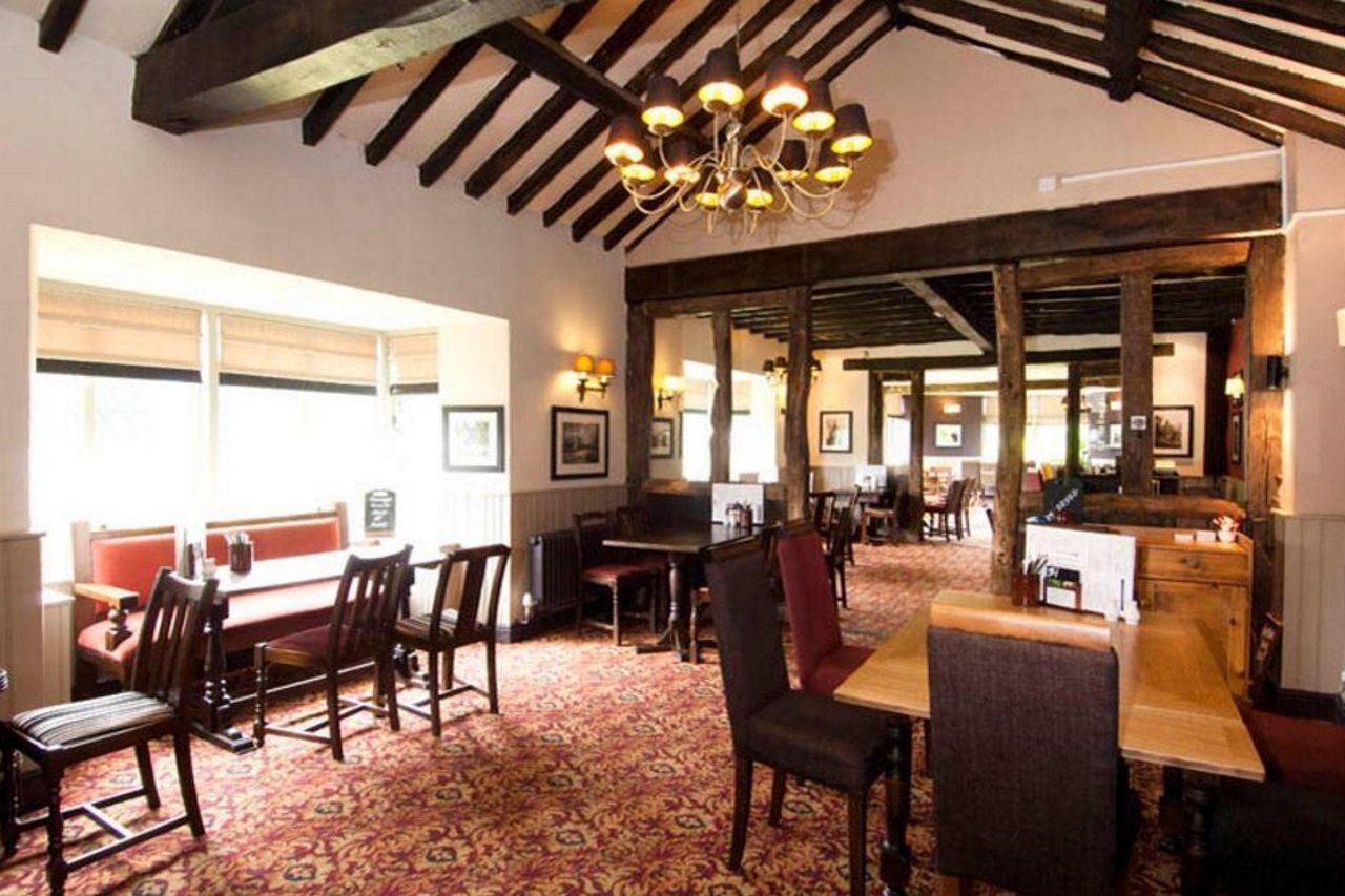 Premier Inn Premier Inn Silverstone 시어레샴 외부 사진